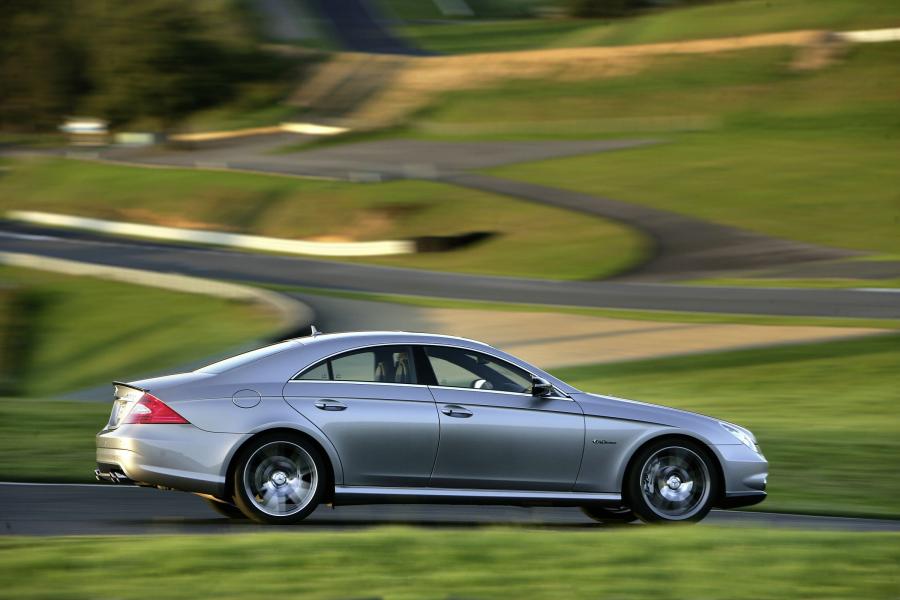  Mercedes-Benz CLS63 AMG 2009 года  (фото 12 из 46)
